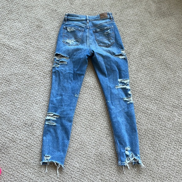 American Eagle Ripped Jeans - Picture 2 of 2